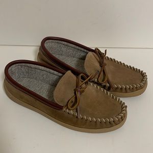 Cabela’s Mens slippers Size 10